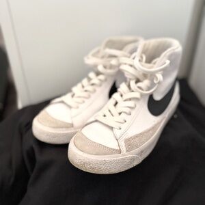 nike sneakers